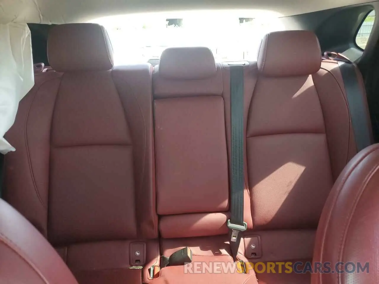10 Photograph of a damaged car 3MVDMBCM1RM659830 MAZDA CX30 2024