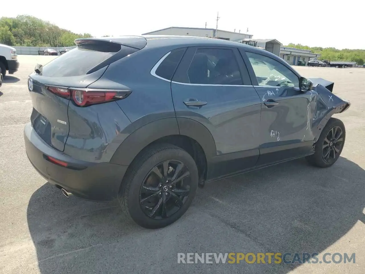 3 Photograph of a damaged car 3MVDMBCM1RM659830 MAZDA CX30 2024