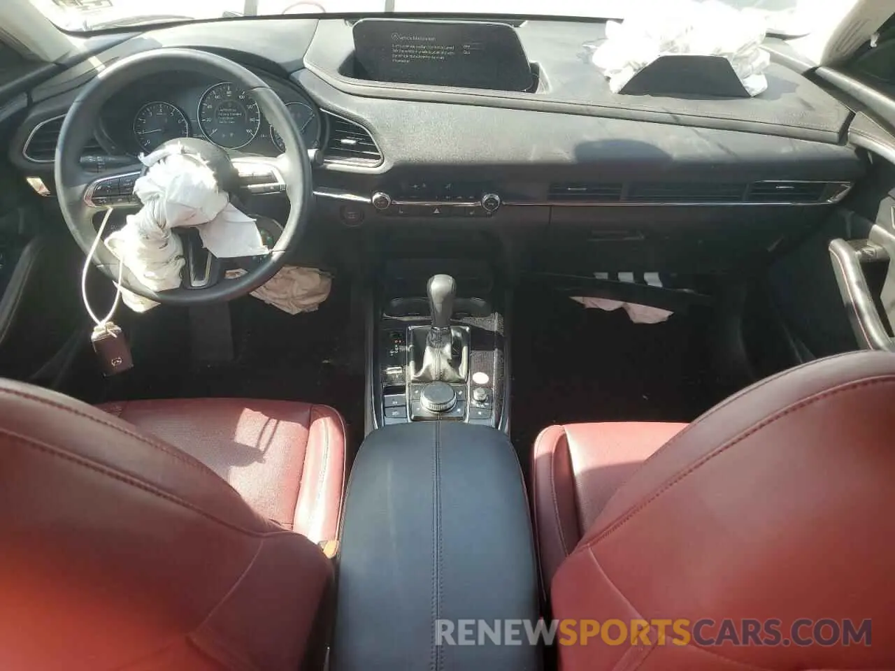 8 Photograph of a damaged car 3MVDMBCM1RM659830 MAZDA CX30 2024