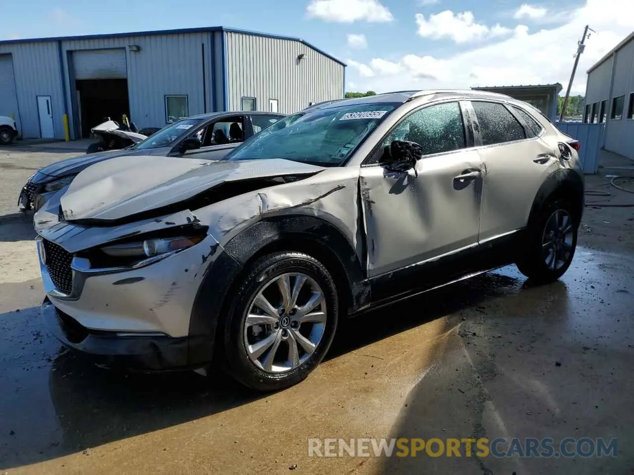 1 Фотография поврежденного автомобиля 3MVDMBCM2RM648657 MAZDA CX30 2024