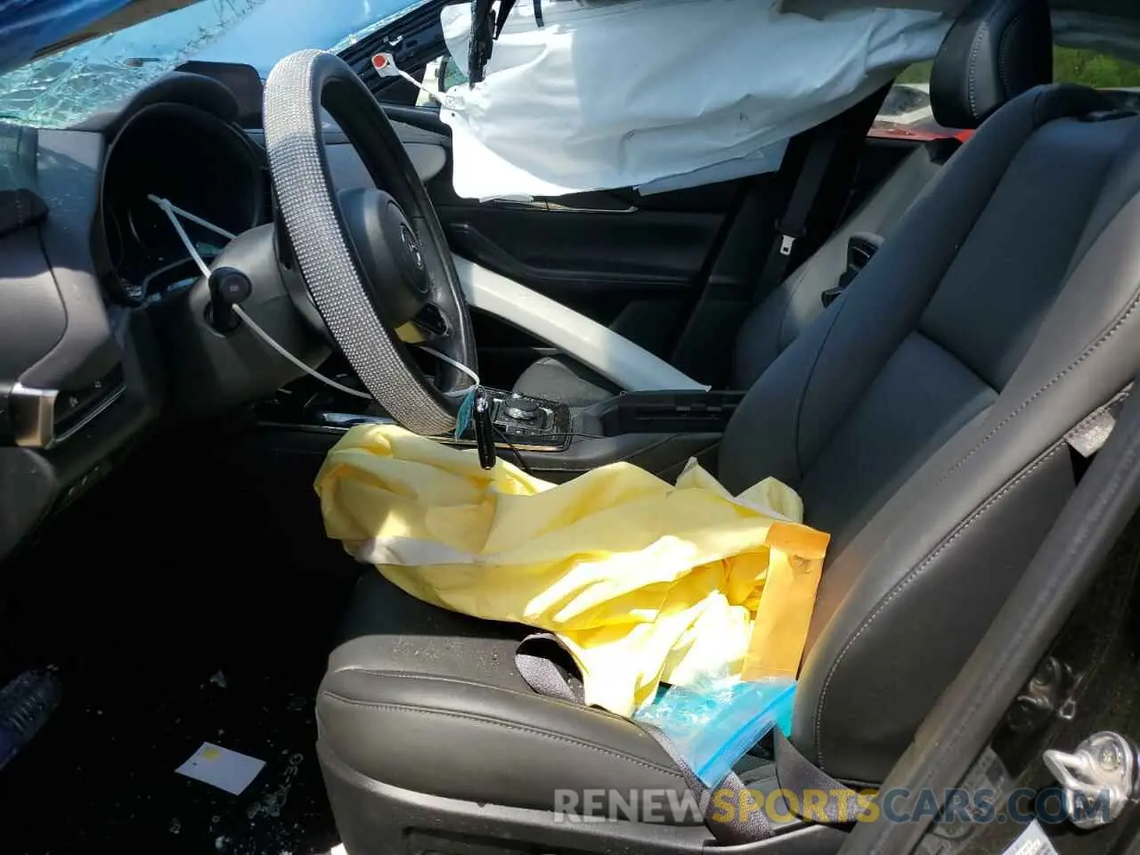 7 Photograph of a damaged car 3MVDMBCM3RM617093 MAZDA CX30 2024
