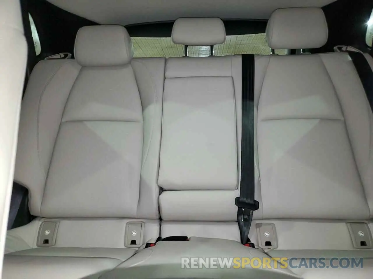 10 Photograph of a damaged car 3MVDMBCM3RM650174 MAZDA CX30 2024