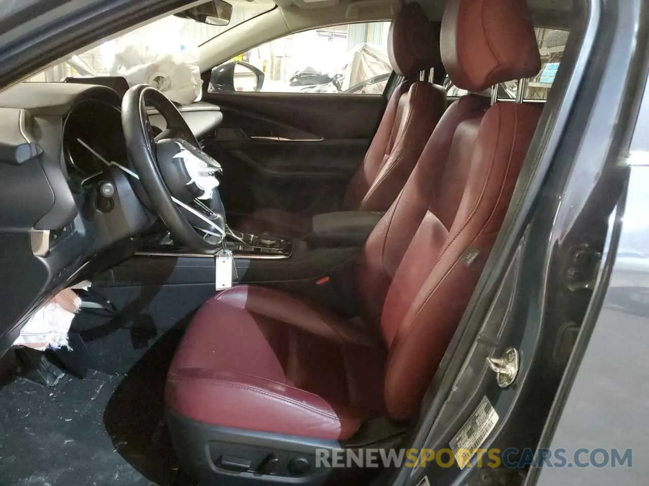 7 Photograph of a damaged car 3MVDMBCM3RM650546 MAZDA CX30 2024