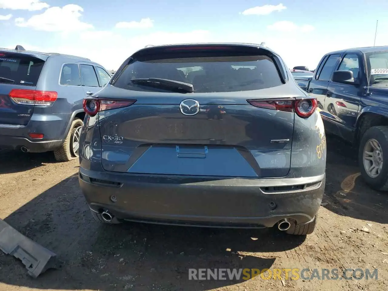 6 Photograph of a damaged car 3MVDMBCM5RM636082 MAZDA CX30 2024