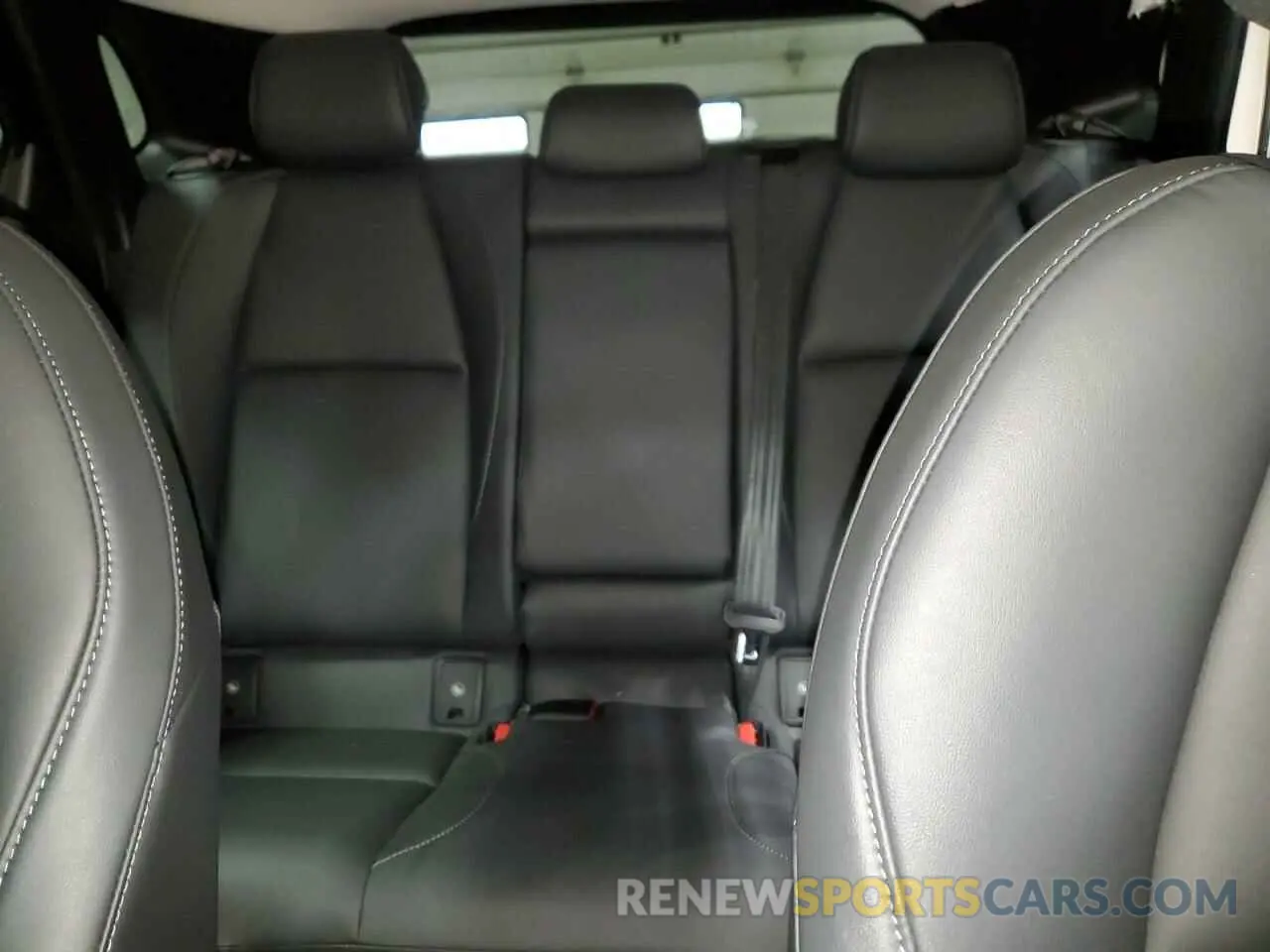 10 Фотография поврежденного автомобиля 3MVDMBCM5RM644182 MAZDA CX30 2024