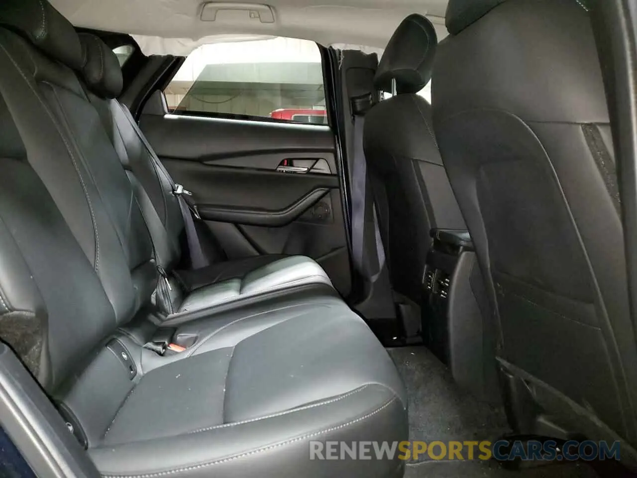 11 Фотография поврежденного автомобиля 3MVDMBCM5RM644182 MAZDA CX30 2024