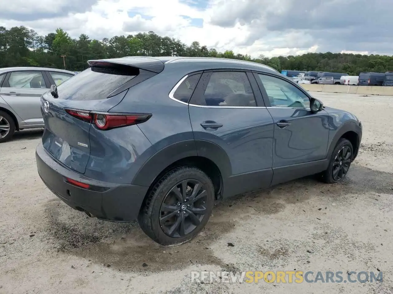3 Photograph of a damaged car 3MVDMBCM5RM649057 MAZDA CX30 2024