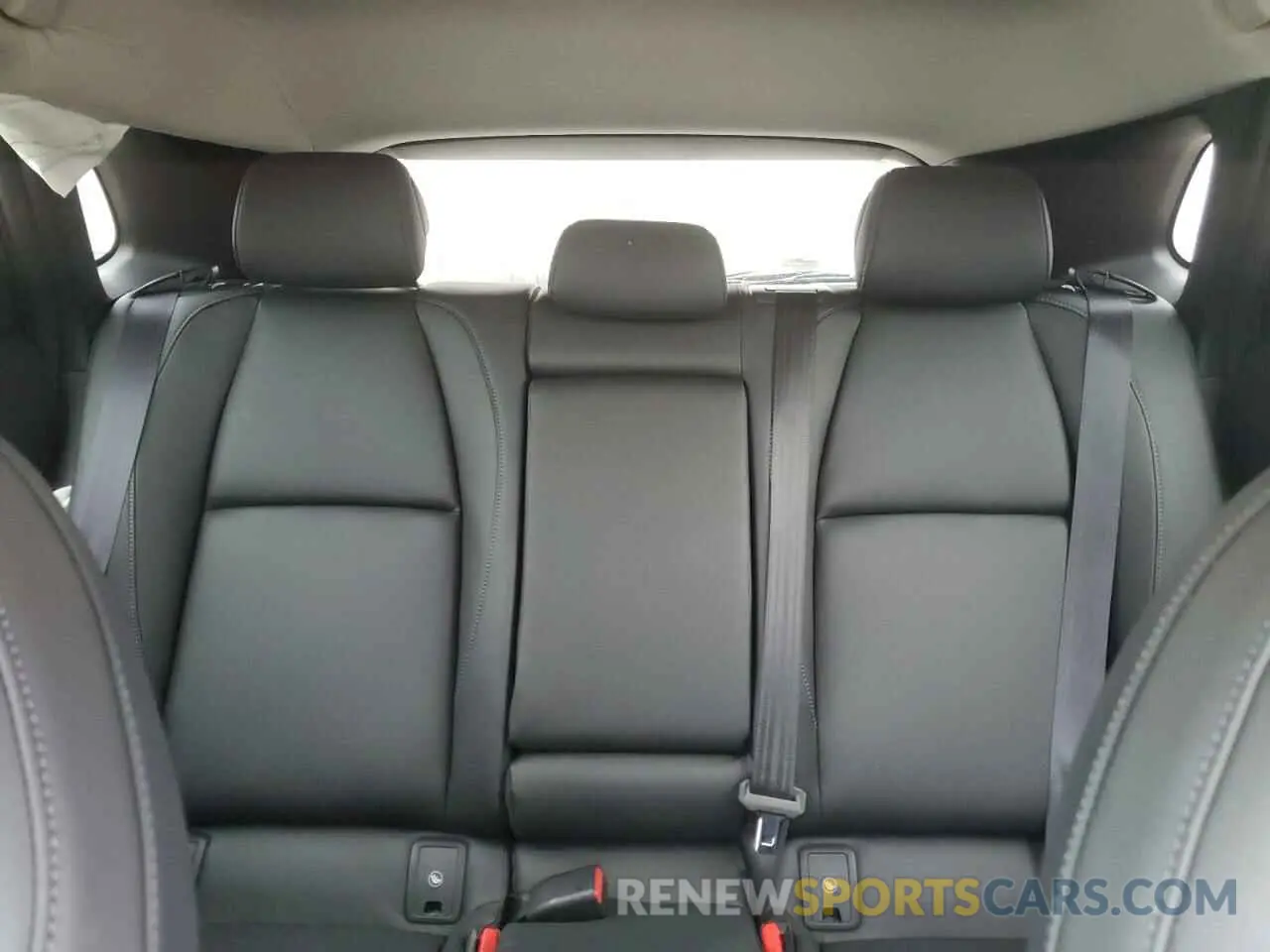 10 Фотография поврежденного автомобиля 3MVDMBCM6RM616634 MAZDA CX30 2024