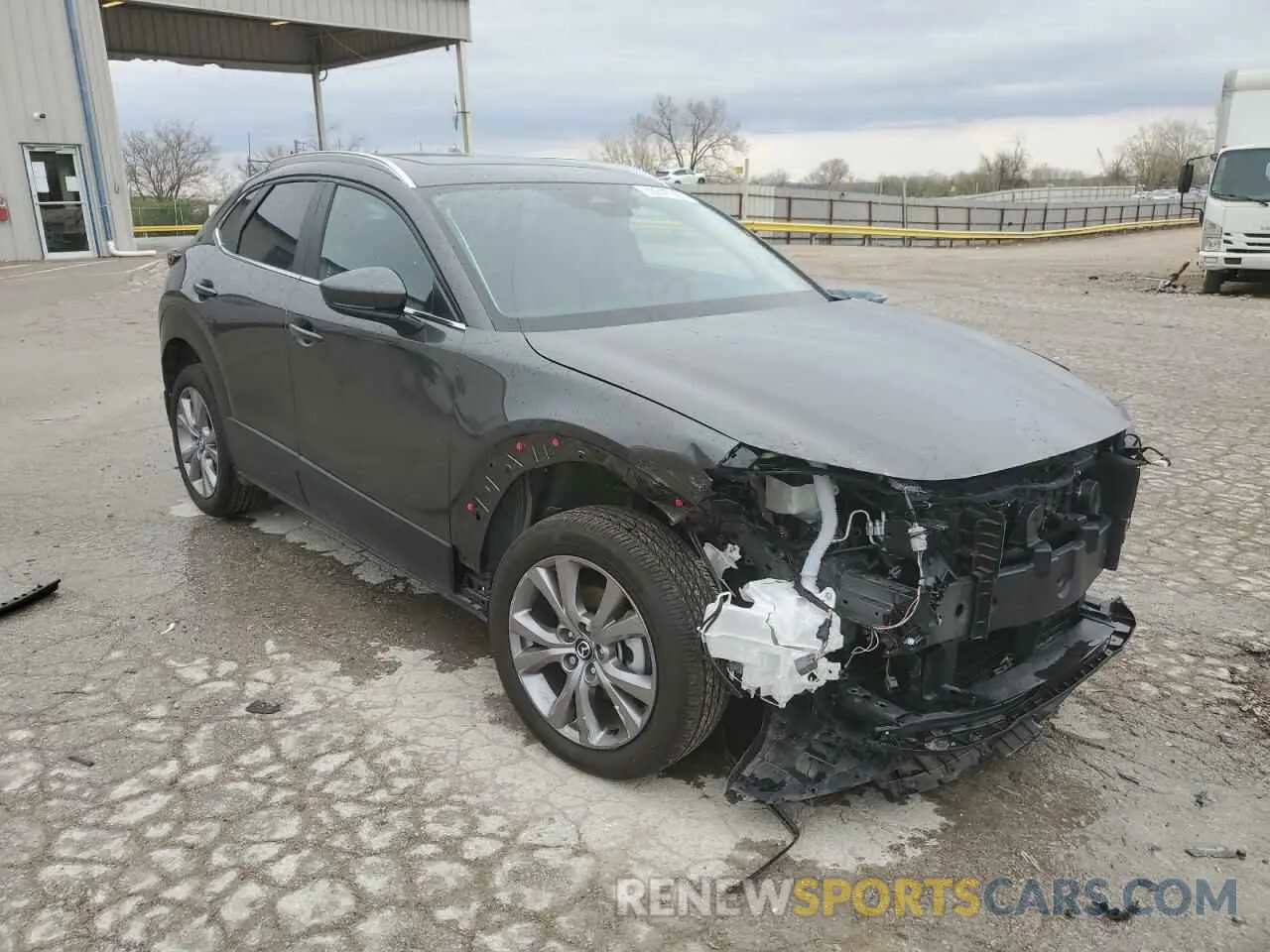 4 Фотография поврежденного автомобиля 3MVDMBCM6RM616634 MAZDA CX30 2024