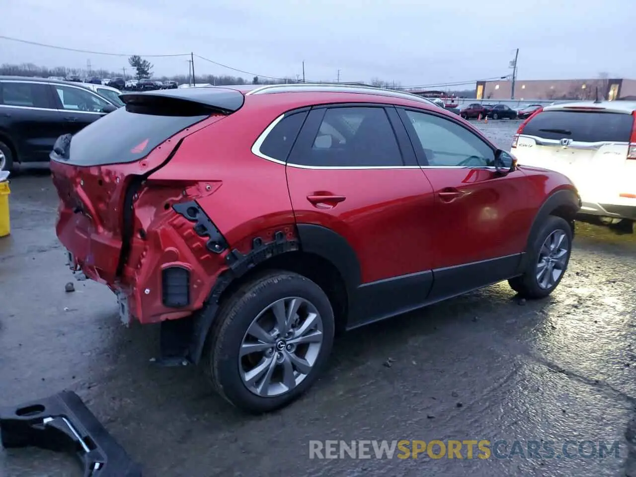 3 Photograph of a damaged car 3MVDMBCM6RM637984 MAZDA CX30 2024