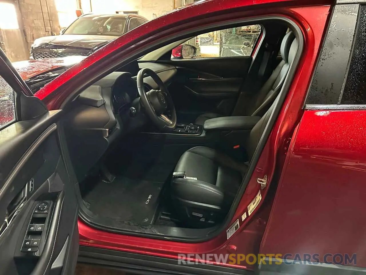 7 Фотография поврежденного автомобиля 3MVDMBCM7RM695957 MAZDA CX30 2024