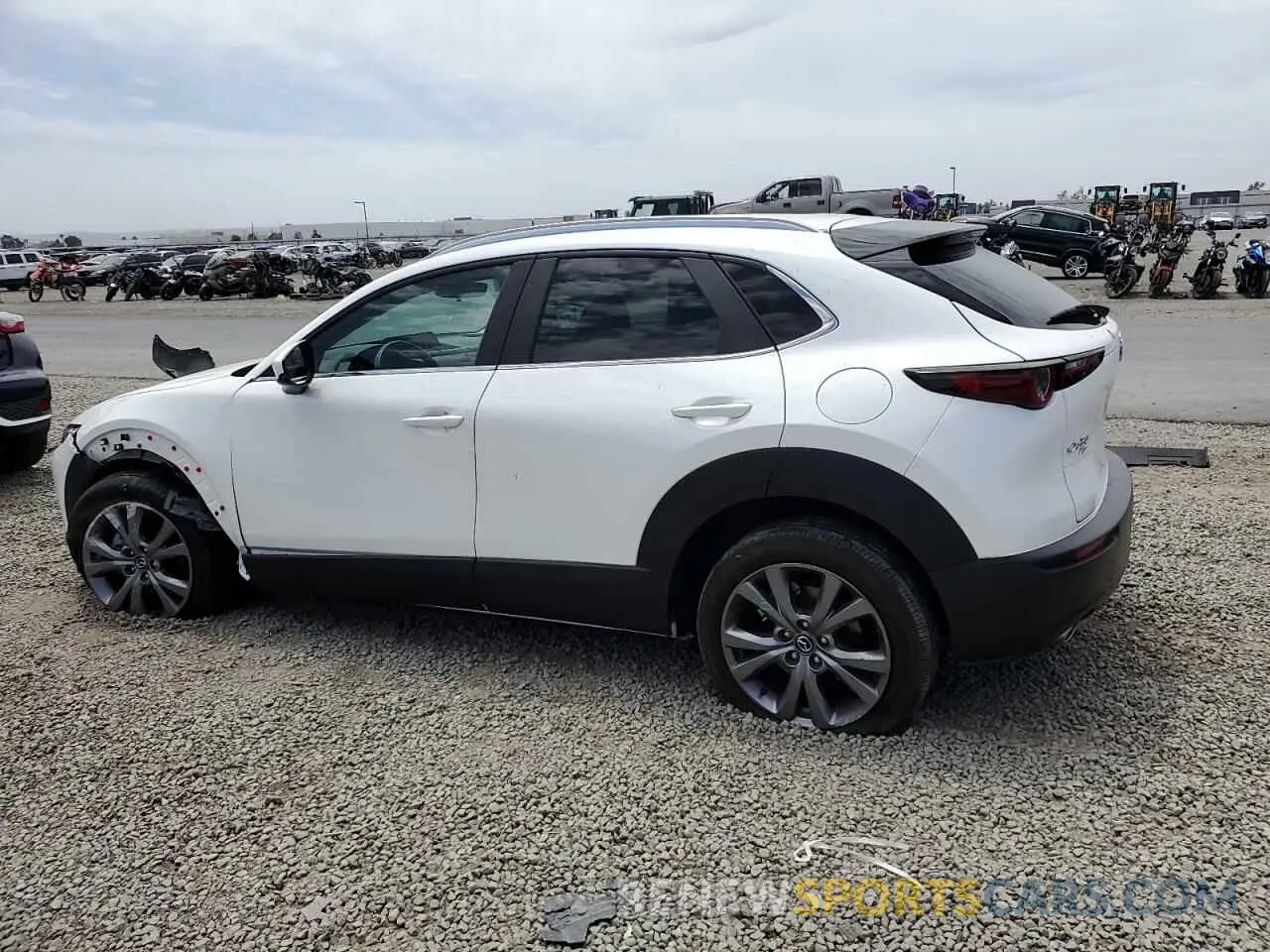 2 Фотография поврежденного автомобиля 3MVDMBCM8RM625691 MAZDA CX30 2024