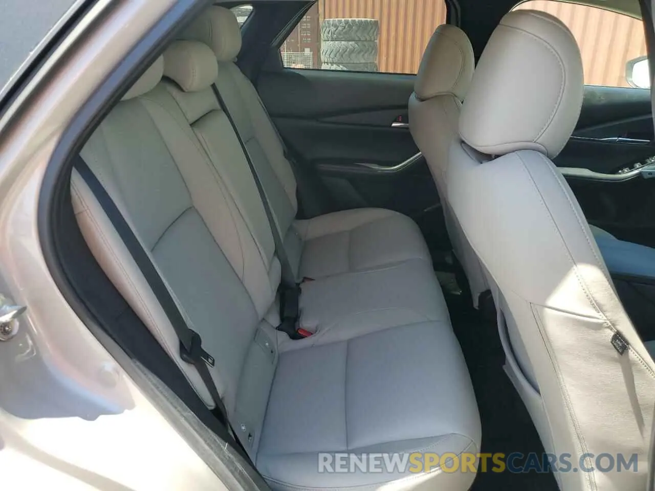 11 Photograph of a damaged car 3MVDMBCM9RM608575 MAZDA CX30 2024