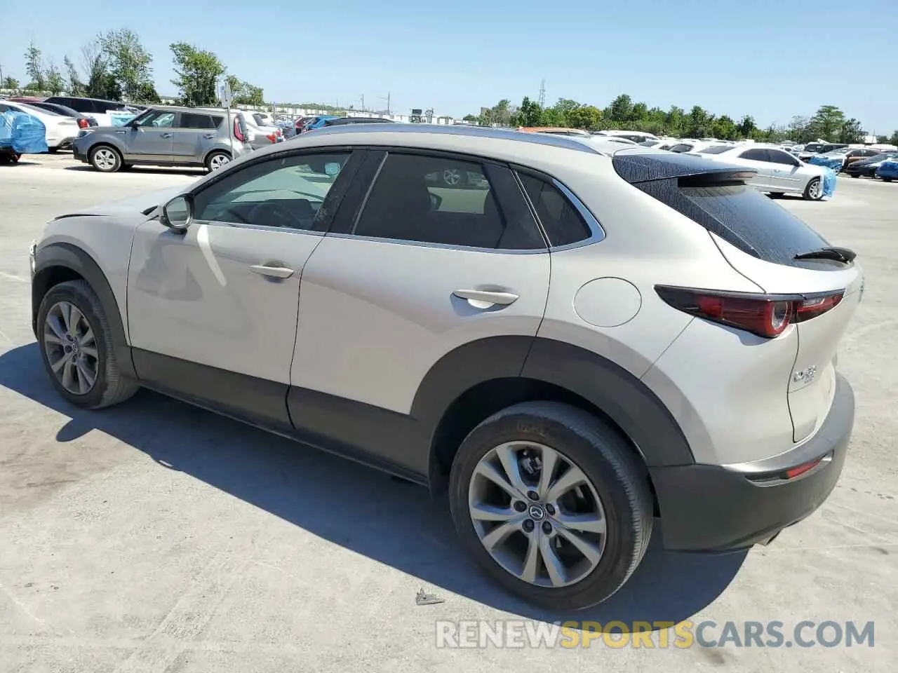 2 Photograph of a damaged car 3MVDMBCM9RM608575 MAZDA CX30 2024