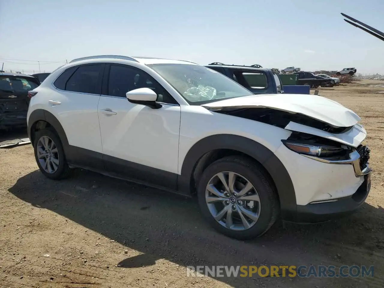 4 Фотография поврежденного автомобиля 3MVDMBCM9RM715920 MAZDA CX30 2024