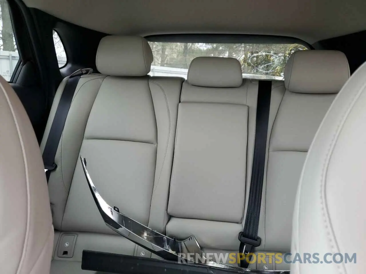 10 Фотография поврежденного автомобиля 3MVDMBCMXRM615213 MAZDA CX30 2024