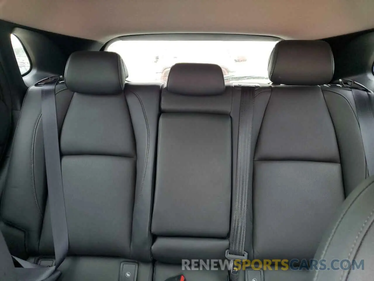 10 Фотография поврежденного автомобиля 3MVDMBDM0RM693109 MAZDA CX30 2024