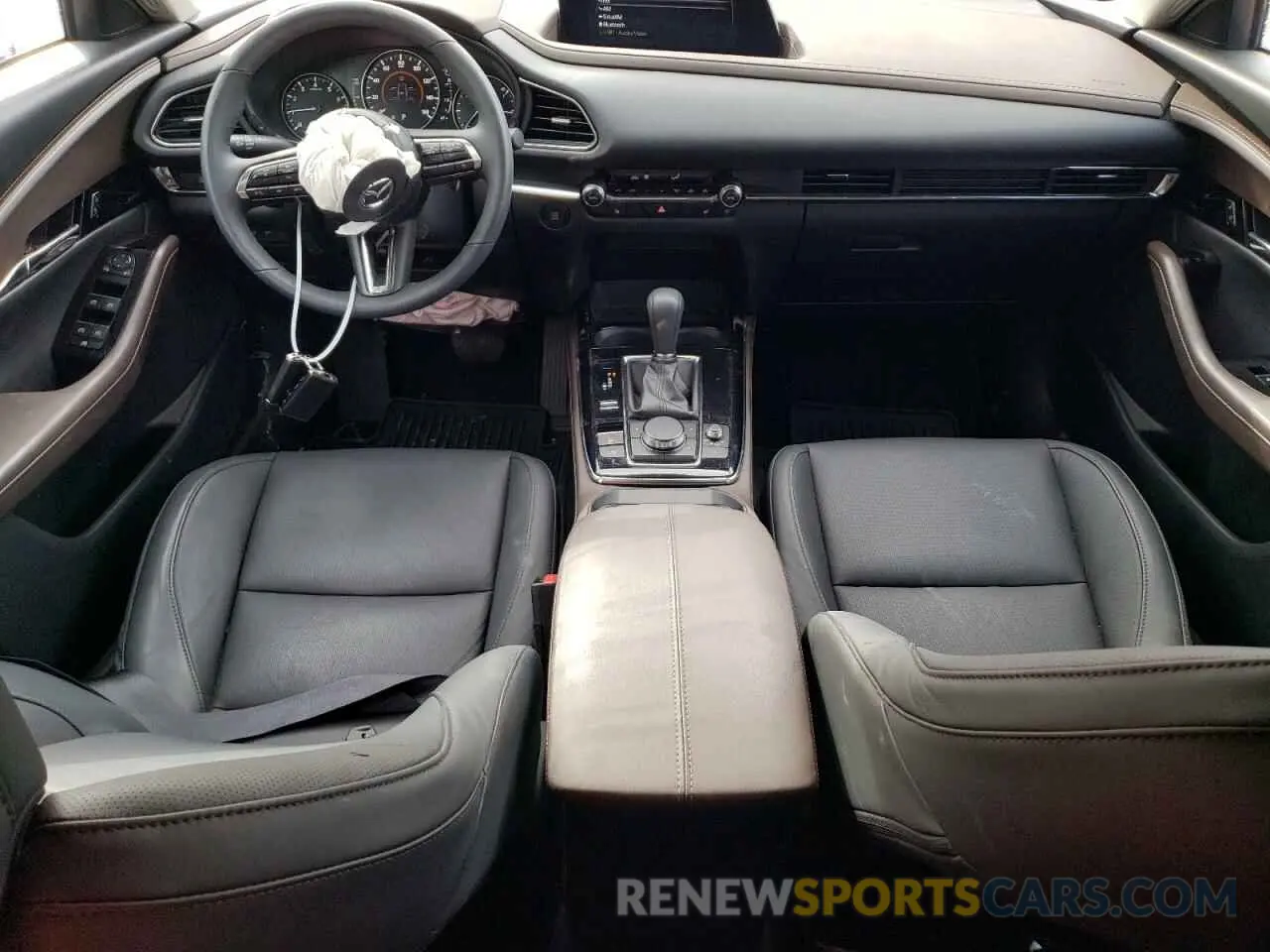 8 Фотография поврежденного автомобиля 3MVDMBDM4RM636086 MAZDA CX30 2024