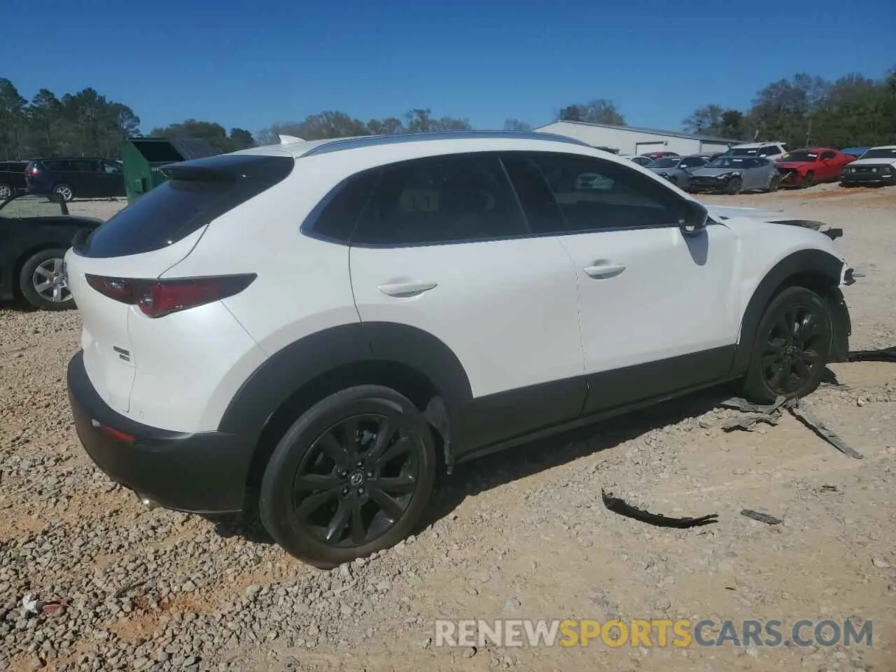 3 Photograph of a damaged car 3MVDMBEY0RM690146 MAZDA CX30 2024