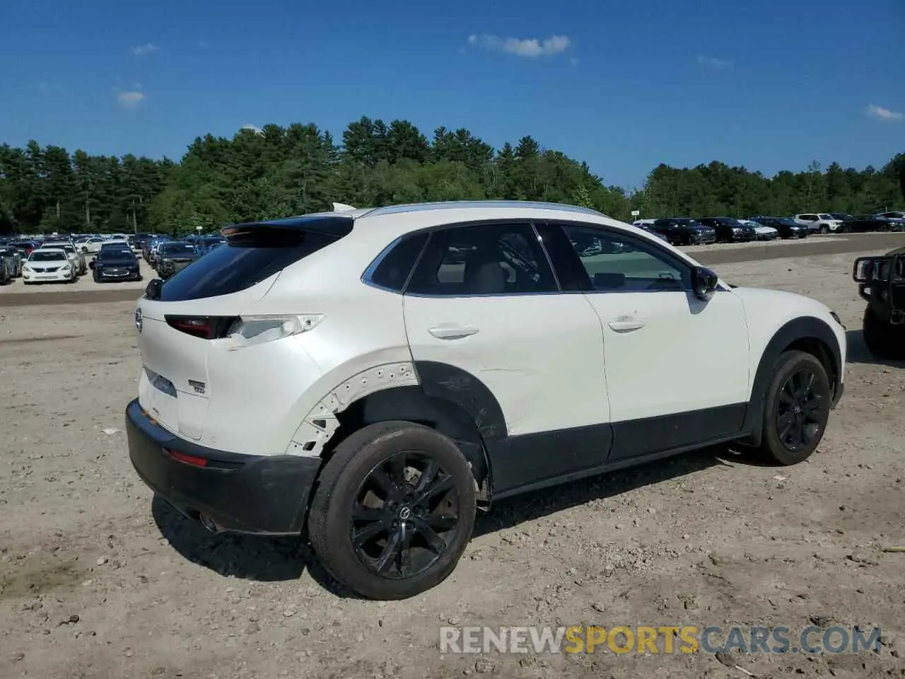 3 Фотография поврежденного автомобиля 3MVDMBEY1RM636015 MAZDA CX30 2024