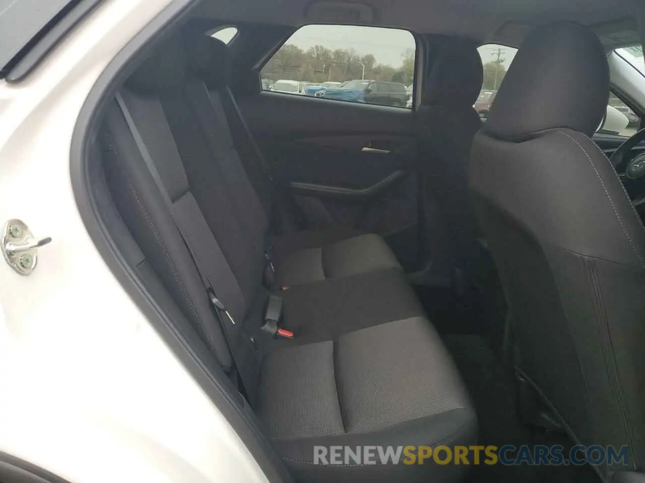 10 Photograph of a damaged car 3MVDMBAM1SM815003 MAZDA CX30 2025