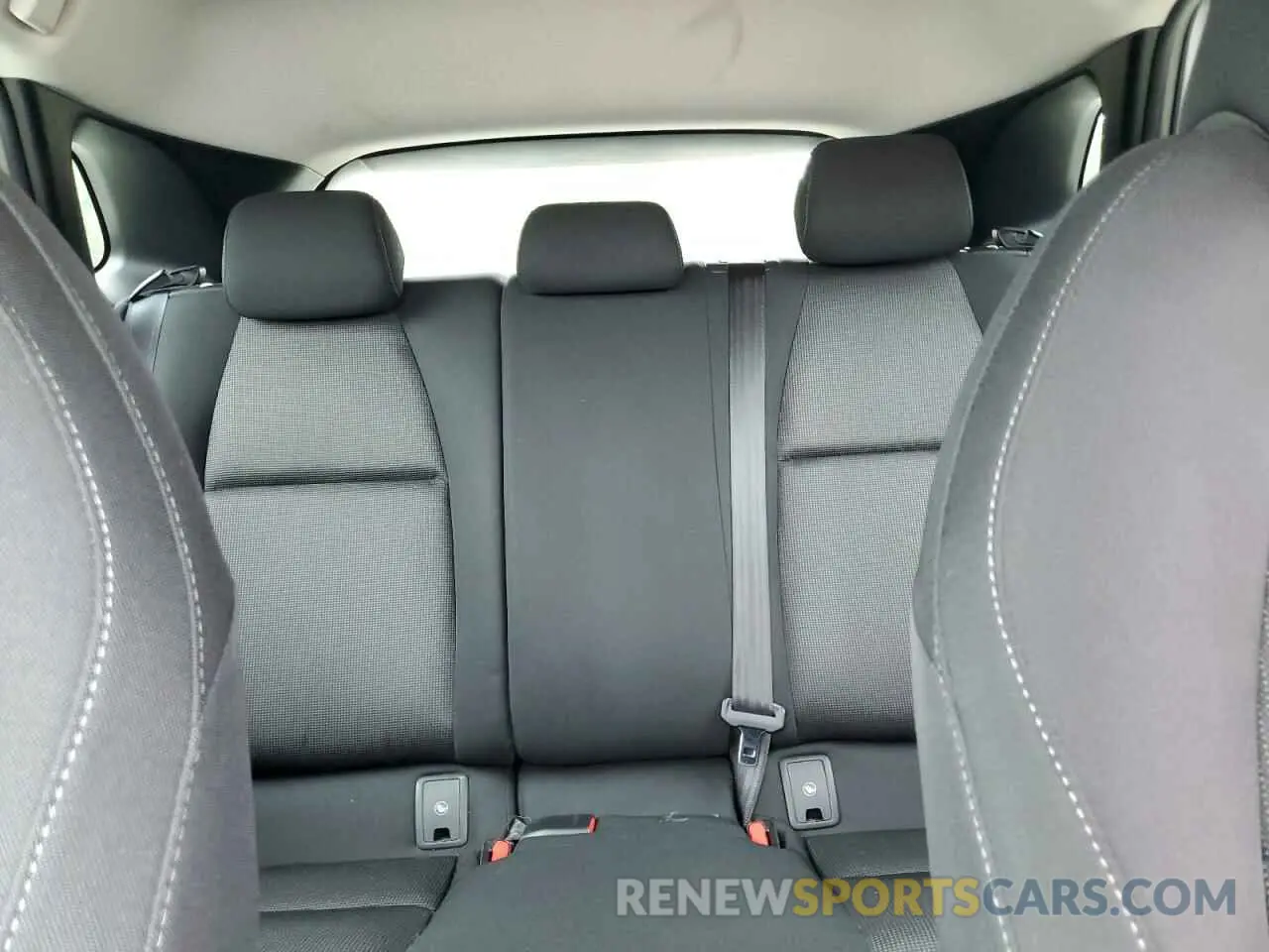 10 Photograph of a damaged car 3MVDMBAM2SM764529 MAZDA CX30 2025