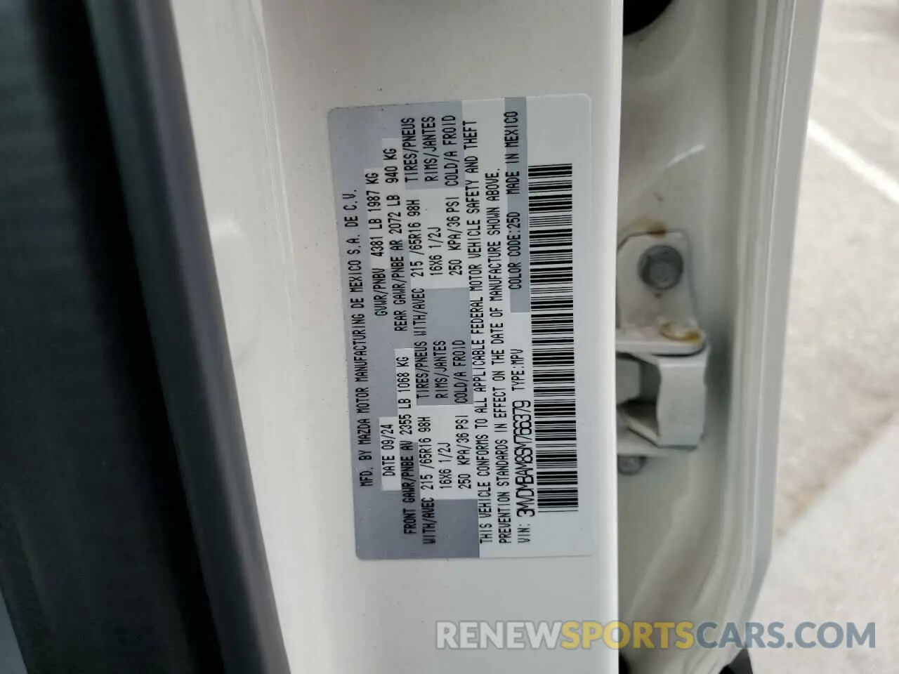 13 Photograph of a damaged car 3MVDMBAM8SM766379 MAZDA CX30 2025