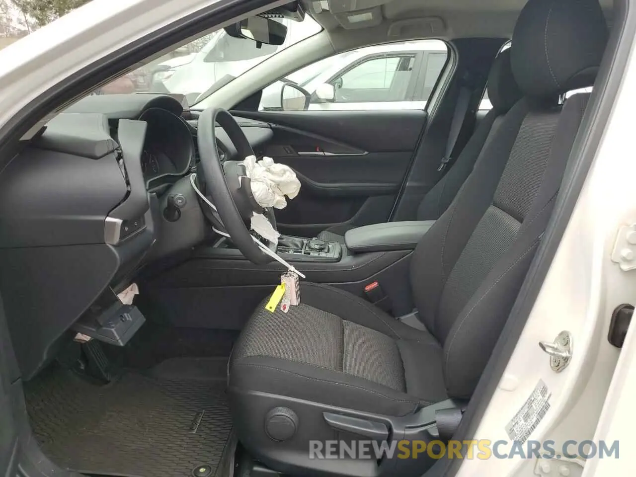 7 Photograph of a damaged car 3MVDMBAM8SM766379 MAZDA CX30 2025