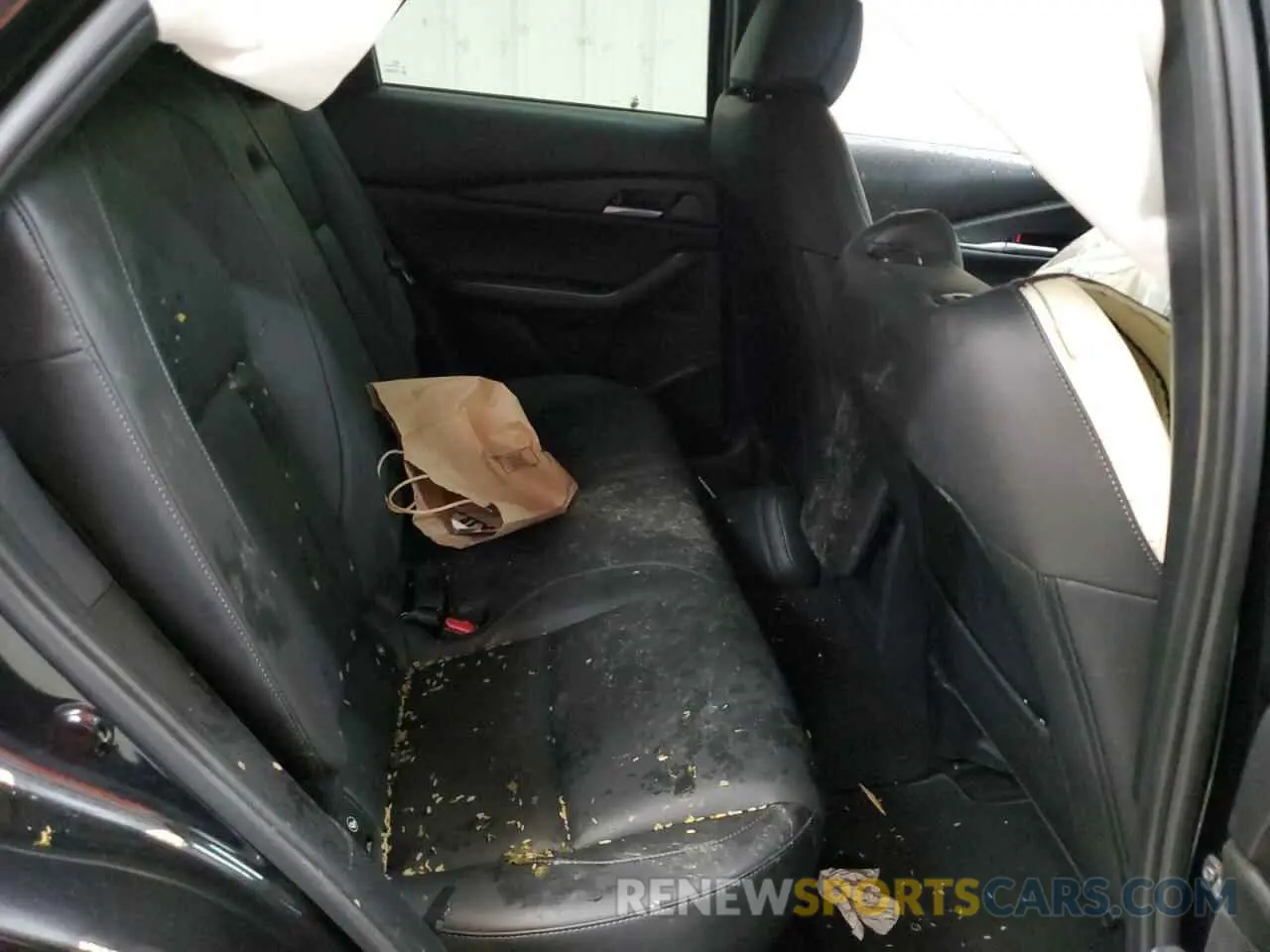 11 Photograph of a damaged car 3MVDMBBM0SM762518 MAZDA CX30 2025