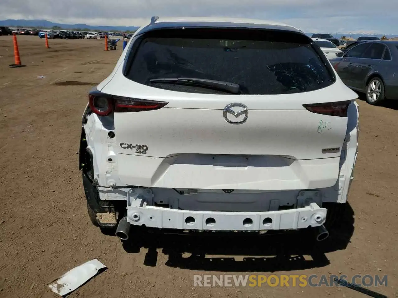 6 Фотография поврежденного автомобиля 3MVDMBCM2SM755598 MAZDA CX30 2025