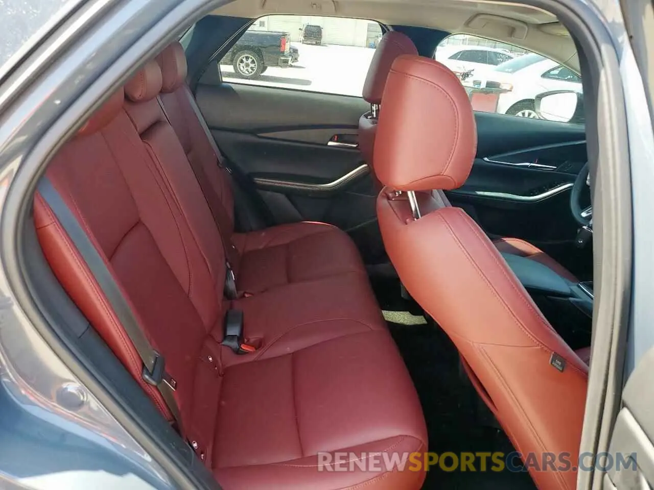 11 Фотография поврежденного автомобиля 3MVDMBCM4SM794077 MAZDA CX30 2025