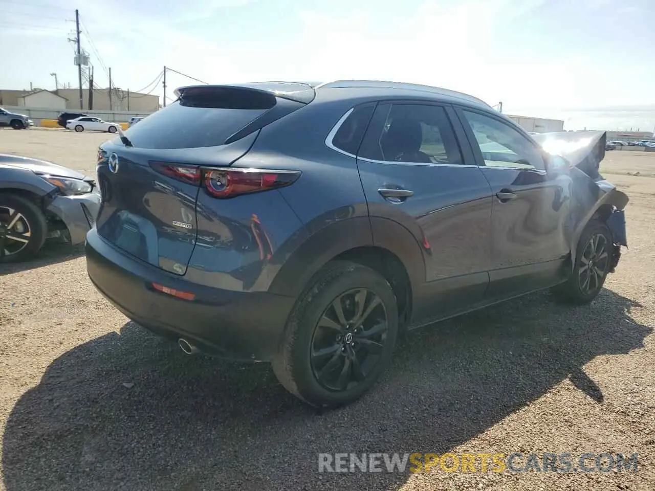 3 Photograph of a damaged car 3MVDMBCM5SM773318 MAZDA CX30 2025