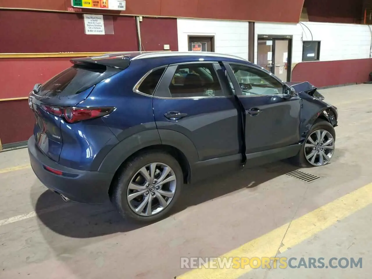 3 Photograph of a damaged car 3MVDMBCM6SM795618 MAZDA CX30 2025