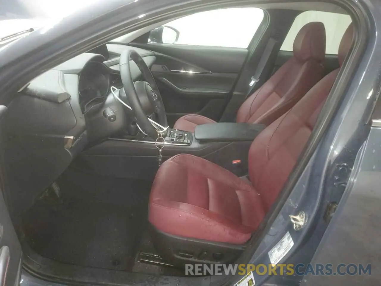7 Photograph of a damaged car 3MVDMBCMXSM753615 MAZDA CX30 2025