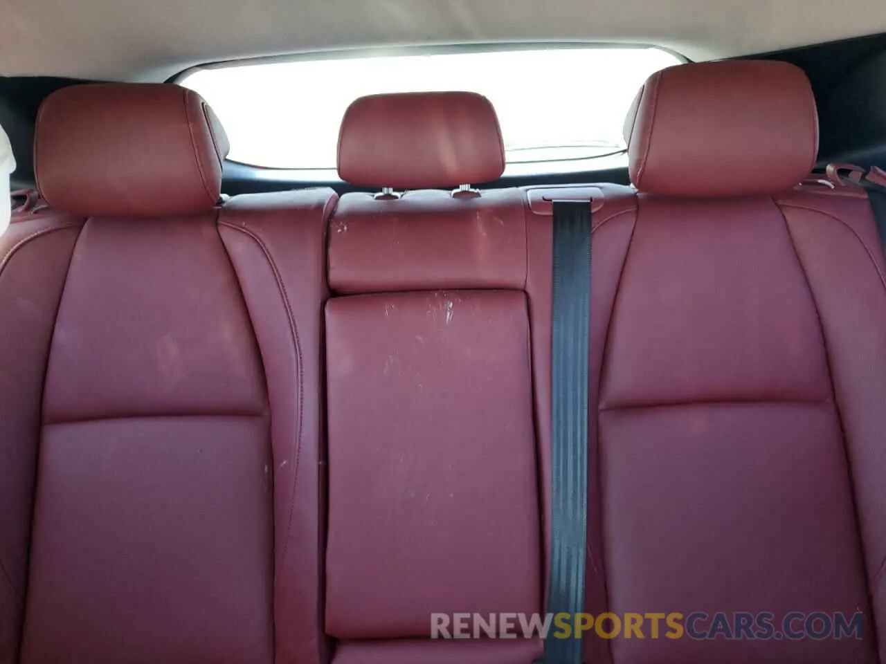 10 Photograph of a damaged car 3MVDMBCMXSM764341 MAZDA CX30 2025