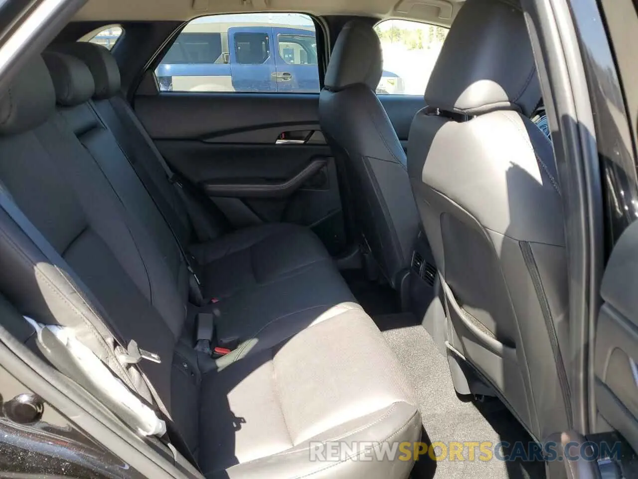11 Photograph of a damaged car 3MVDMBEY6SM755328 MAZDA CX30 2025