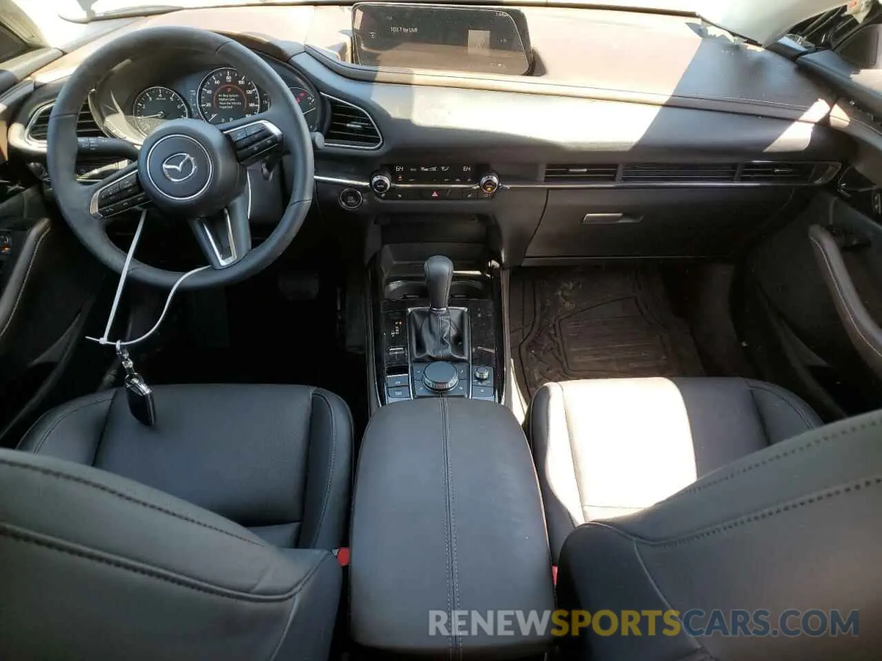 8 Photograph of a damaged car 3MVDMBEY6SM755328 MAZDA CX30 2025
