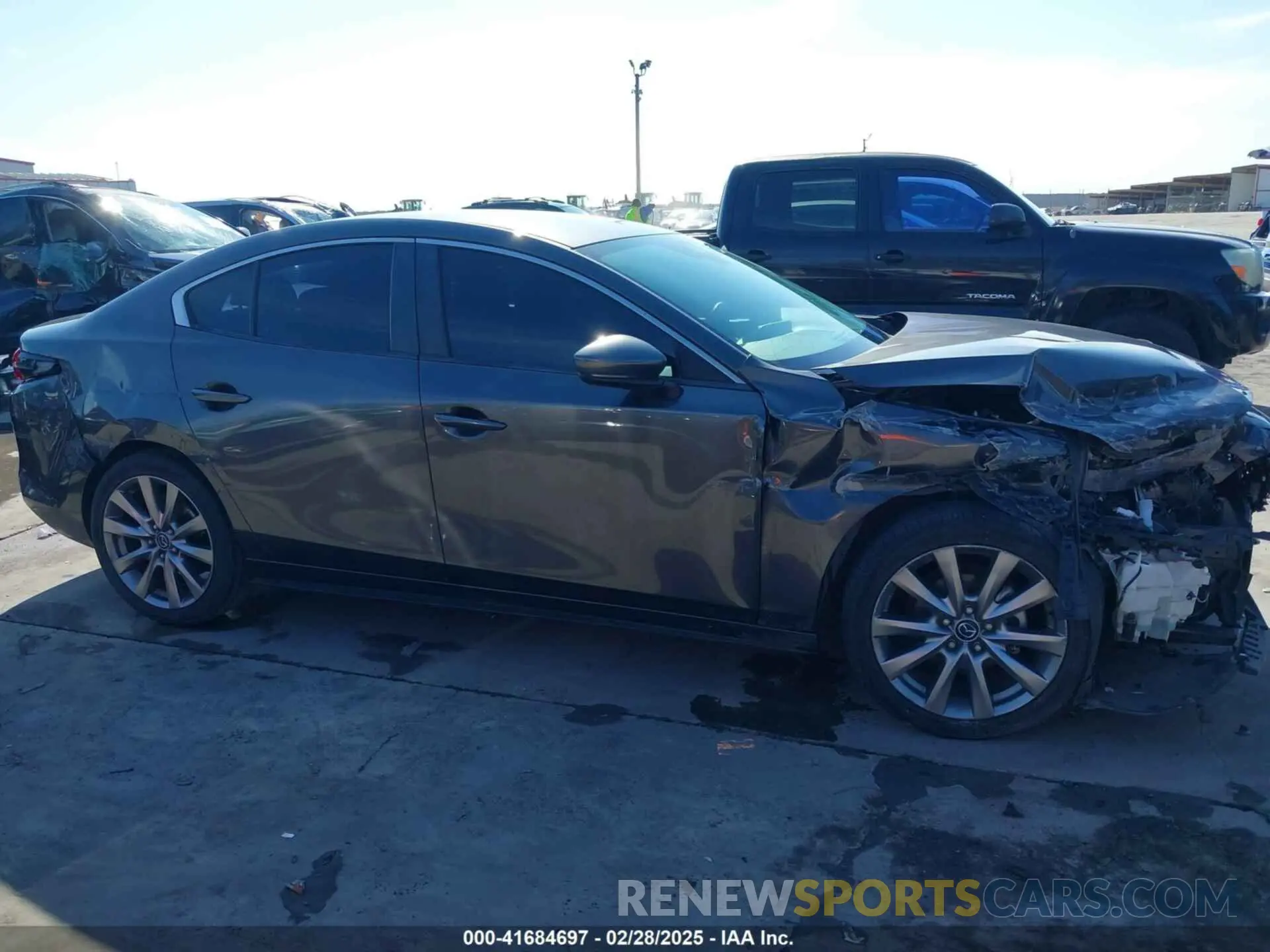 13 Фотография поврежденного автомобиля 3MZBPAAL0KM105508 MAZDA MAZDA3 2019