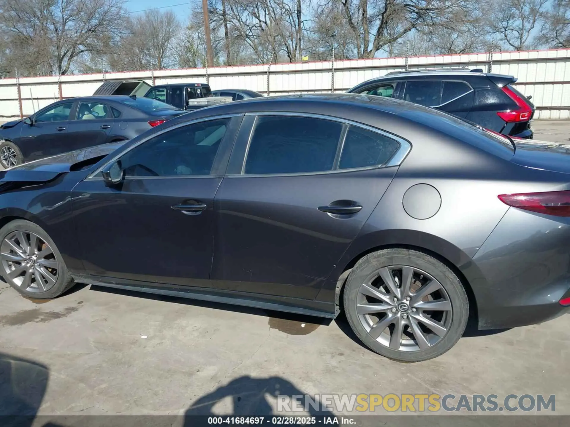 14 Фотография поврежденного автомобиля 3MZBPAAL0KM105508 MAZDA MAZDA3 2019