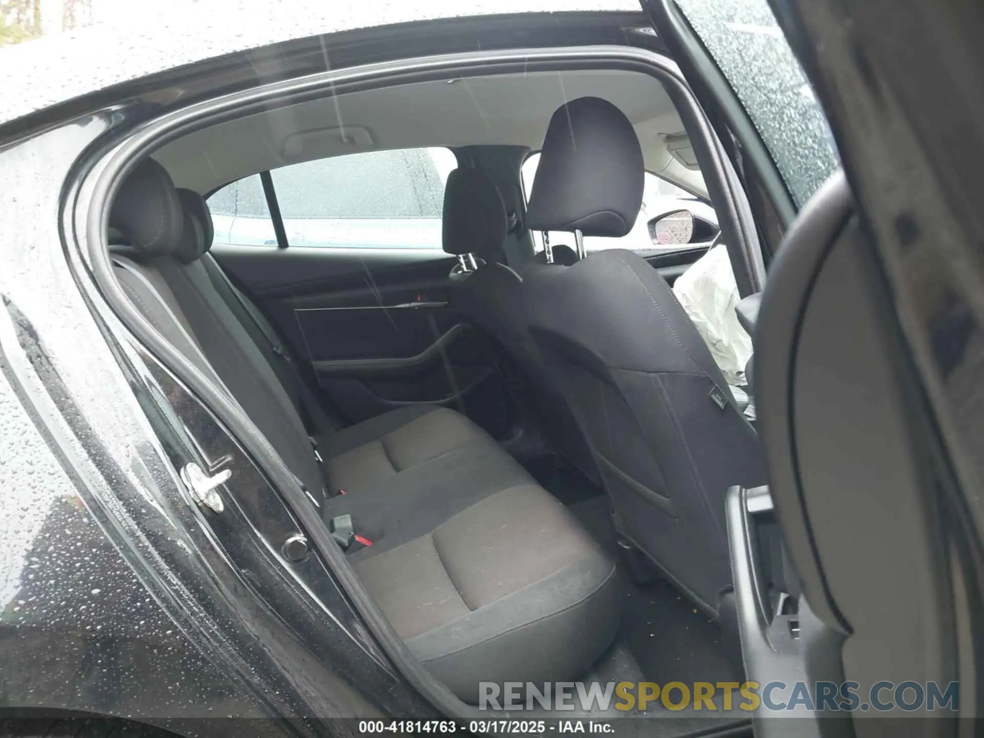 8 Photograph of a damaged car 3MZBPABL7KM110476 MAZDA MAZDA3 2019