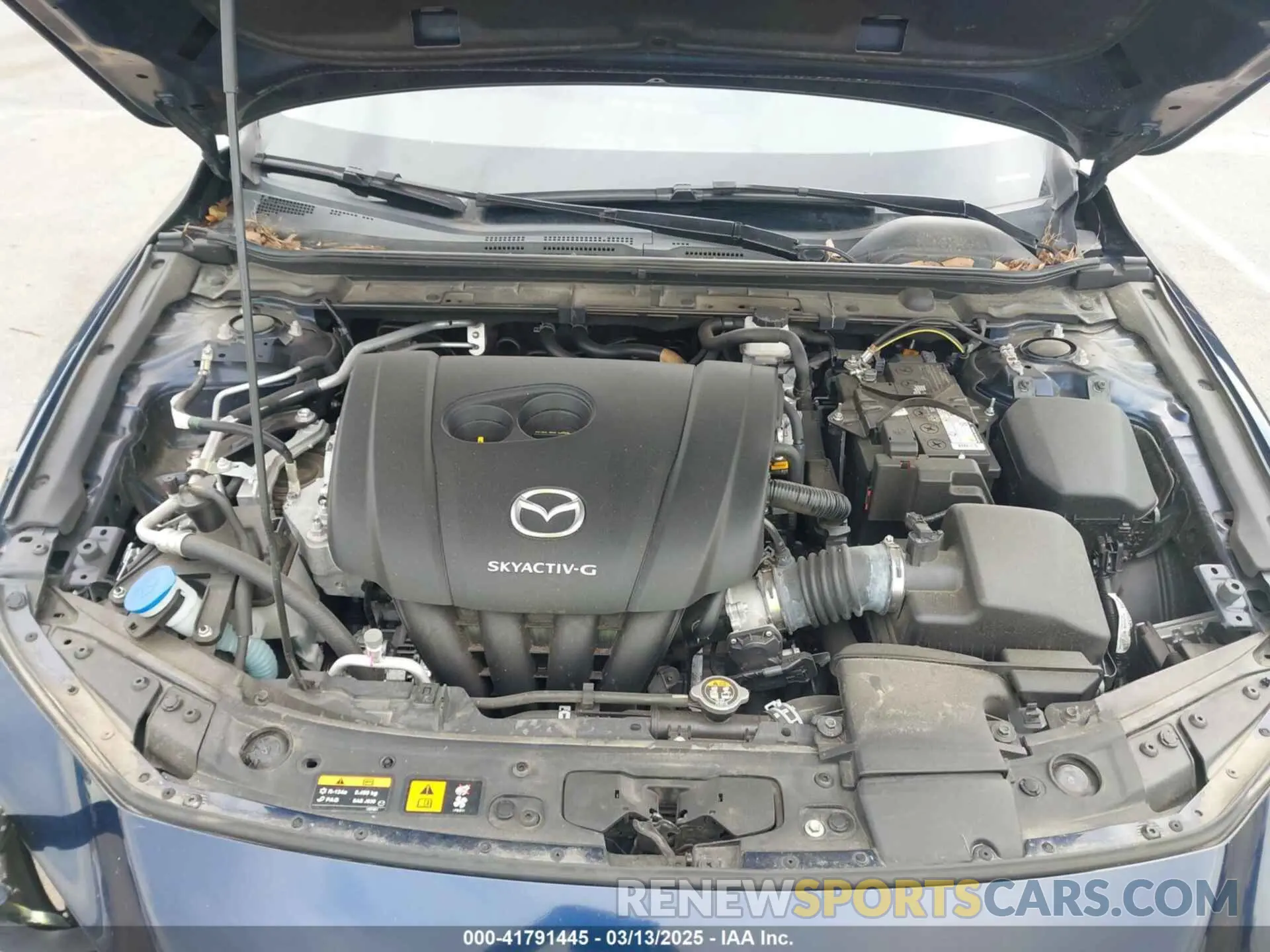 10 Photograph of a damaged car 3MZBPABL9KM113685 MAZDA MAZDA3 2019