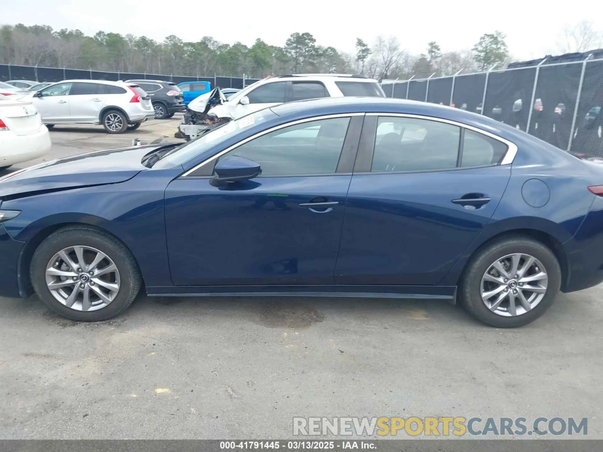 14 Photograph of a damaged car 3MZBPABL9KM113685 MAZDA MAZDA3 2019