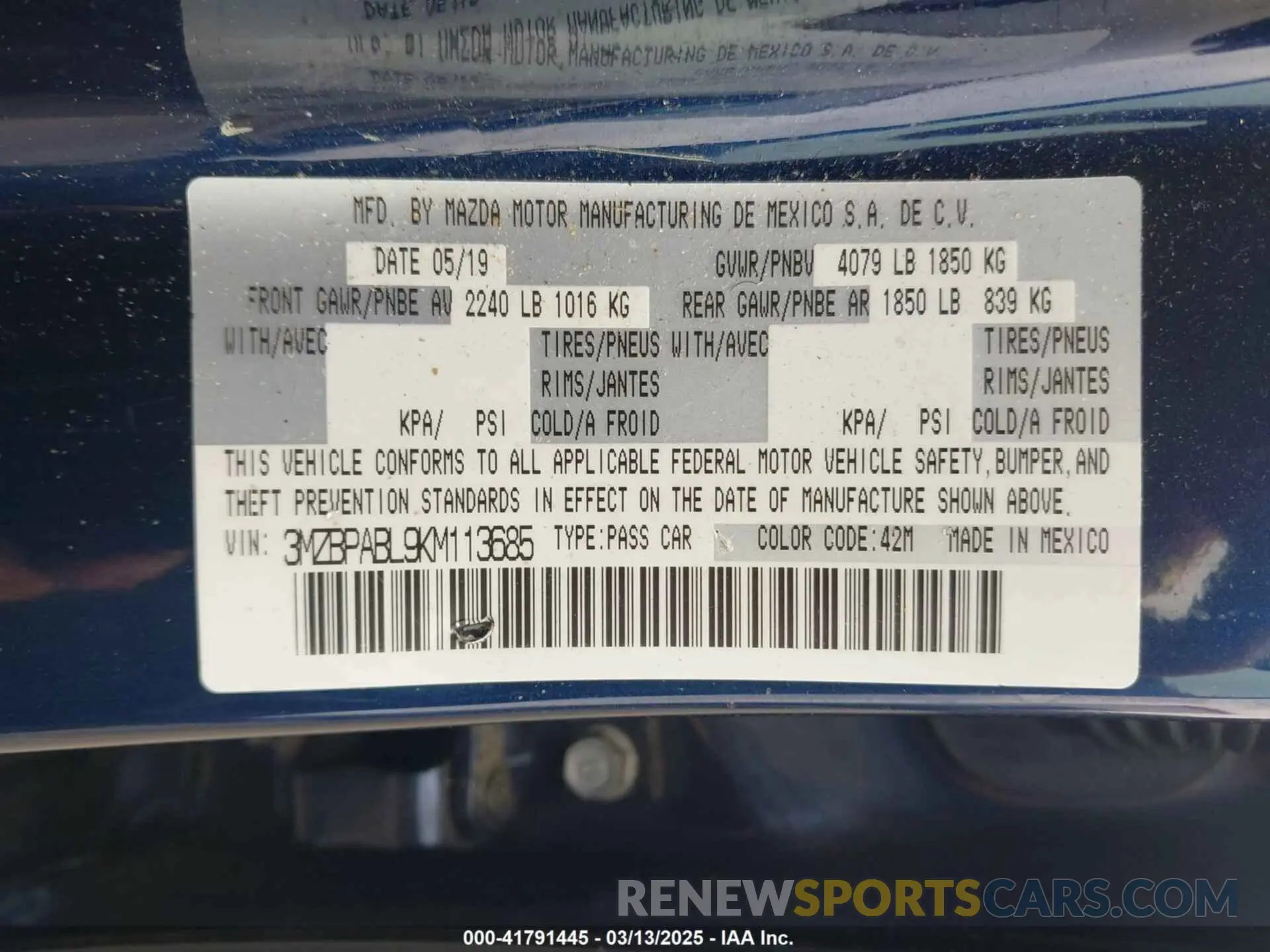 9 Photograph of a damaged car 3MZBPABL9KM113685 MAZDA MAZDA3 2019