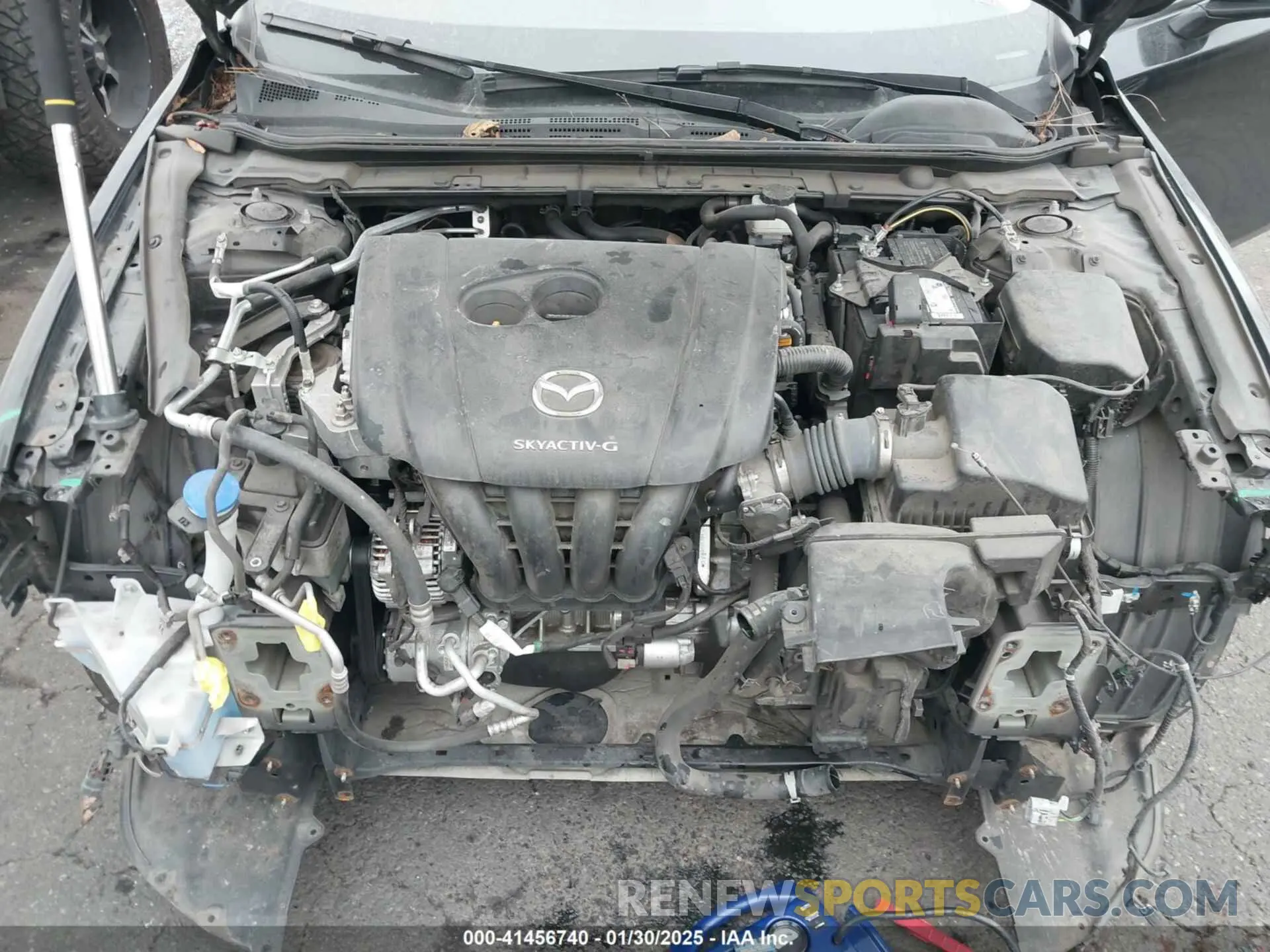 10 Photograph of a damaged car 3MZBPADL4KM108942 MAZDA MAZDA3 2019