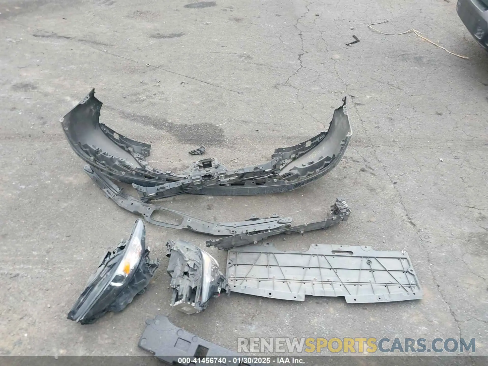 12 Photograph of a damaged car 3MZBPADL4KM108942 MAZDA MAZDA3 2019