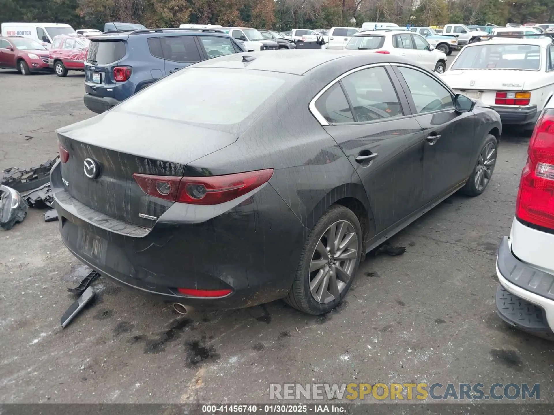 4 Photograph of a damaged car 3MZBPADL4KM108942 MAZDA MAZDA3 2019