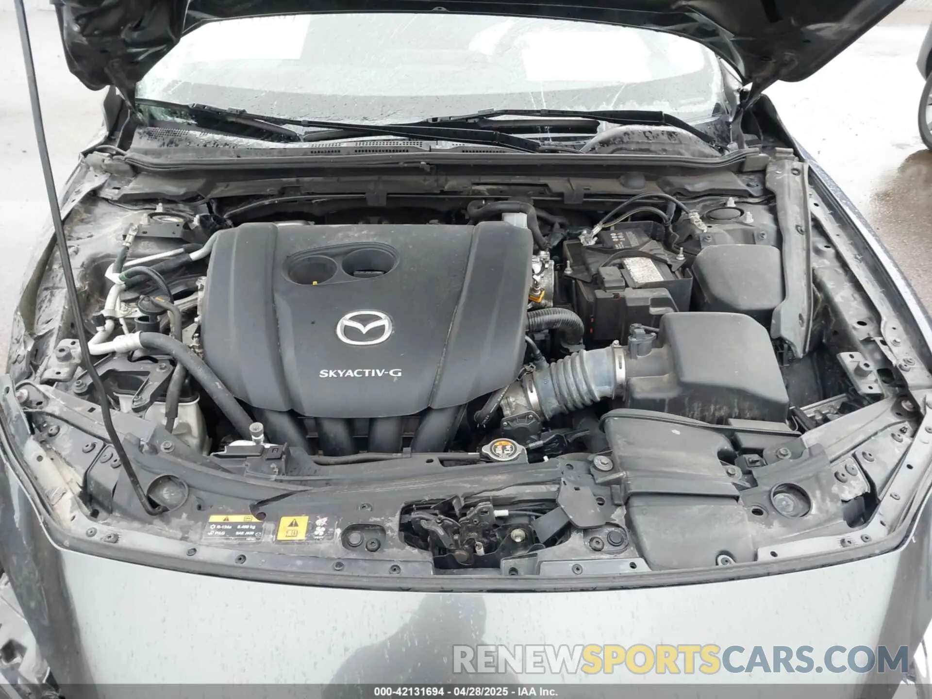 10 Photograph of a damaged car 3MZBPAEMXKM103817 MAZDA MAZDA3 2019
