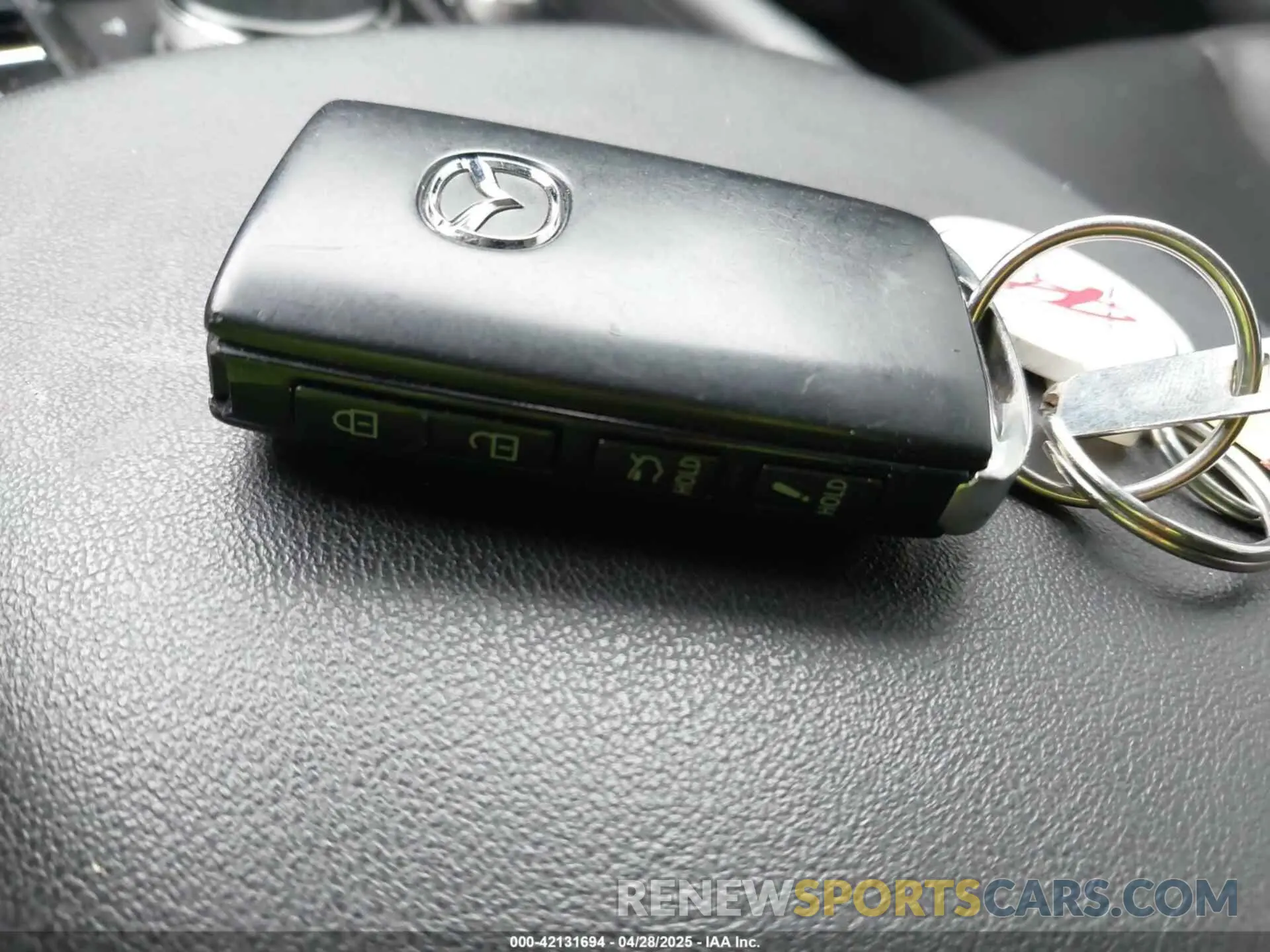 11 Photograph of a damaged car 3MZBPAEMXKM103817 MAZDA MAZDA3 2019