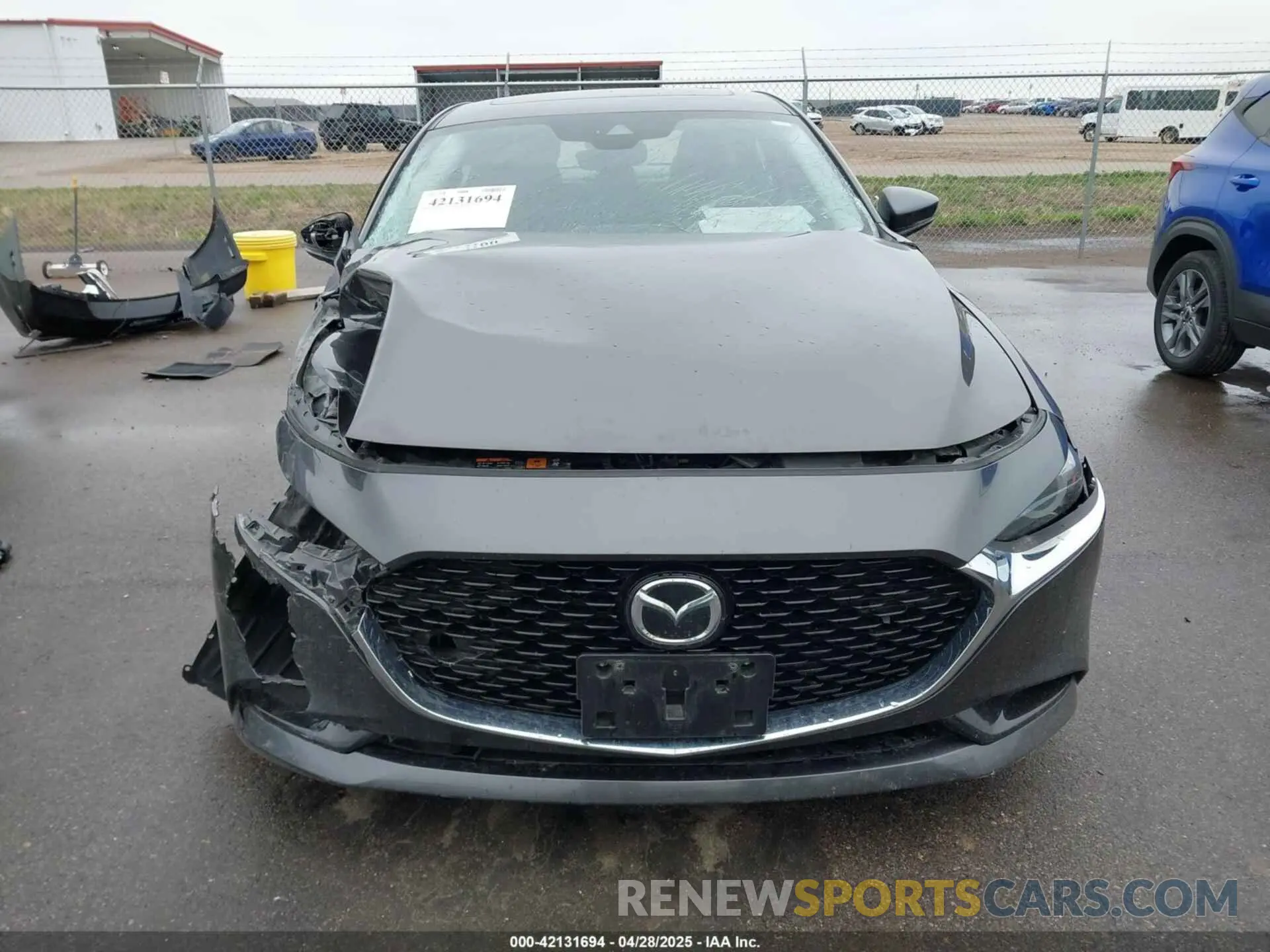 12 Photograph of a damaged car 3MZBPAEMXKM103817 MAZDA MAZDA3 2019