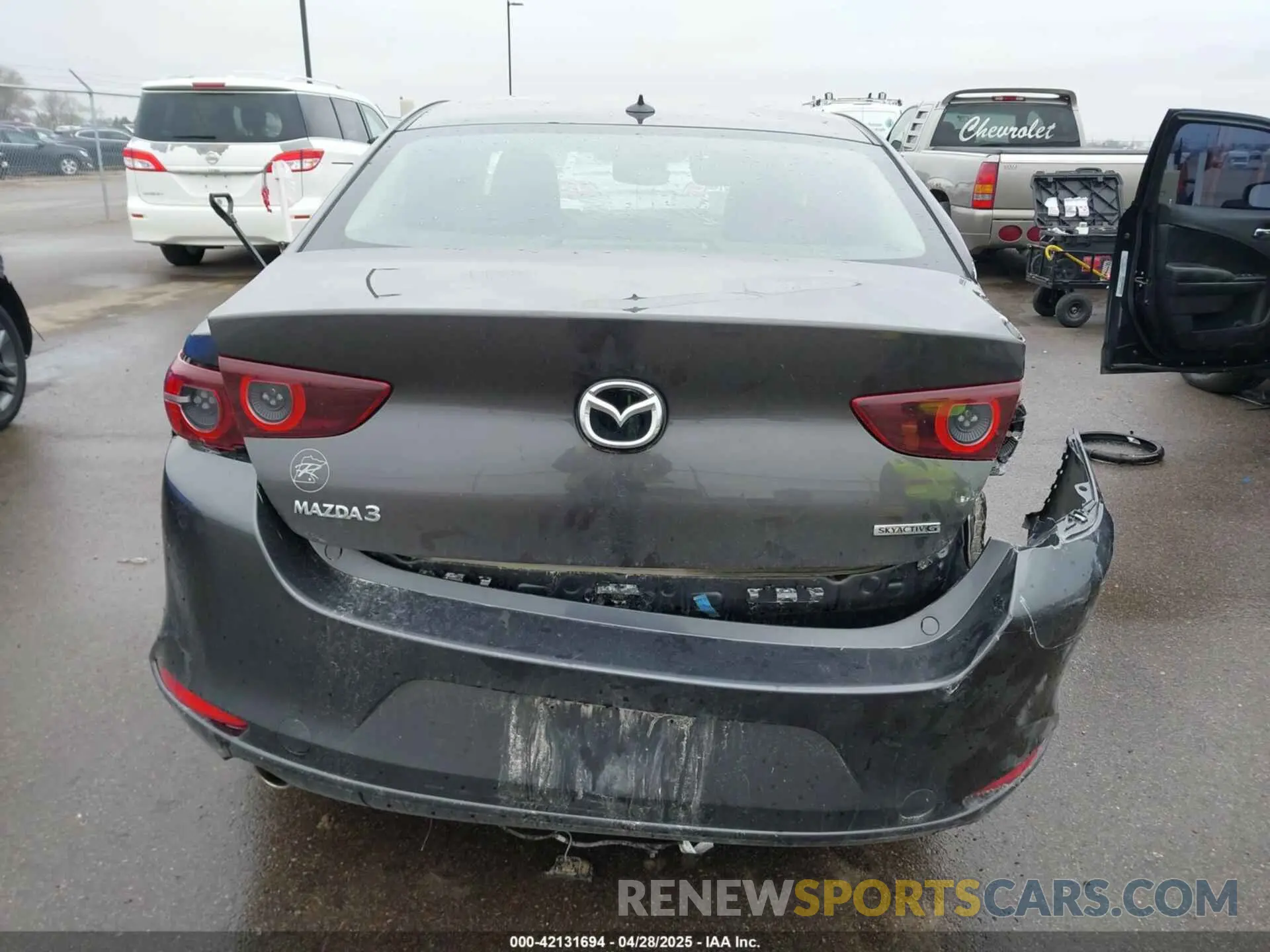 16 Photograph of a damaged car 3MZBPAEMXKM103817 MAZDA MAZDA3 2019
